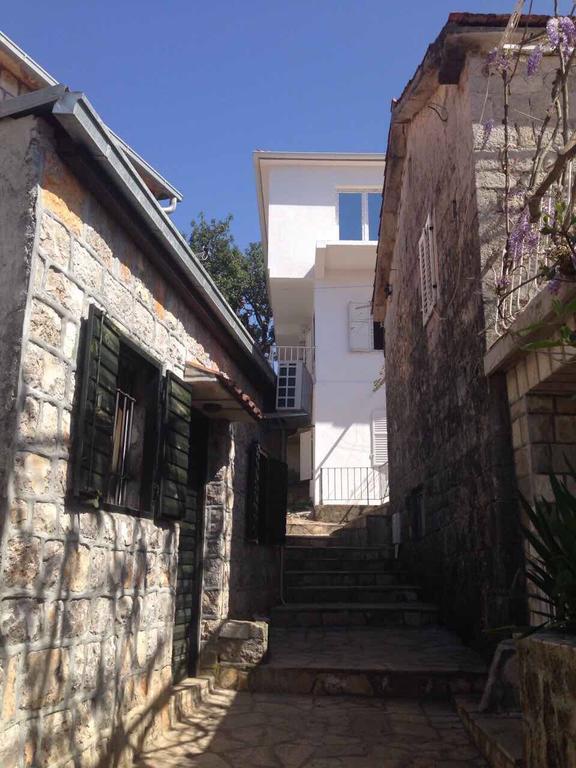 Apartmani Roganovic Luštica Eksteriør billede